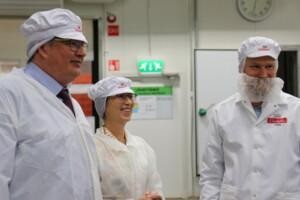 Ministerivierailu Porokylän Leipomolla